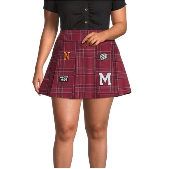 No Boundaries Juniors Red Plaid Pleated Tennis Mini Skirt Patches size 1 or XS - Picture 2 of 6